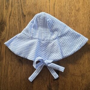 NWT The Bella Bean Blue and White Seersucker Kids Sun Hat